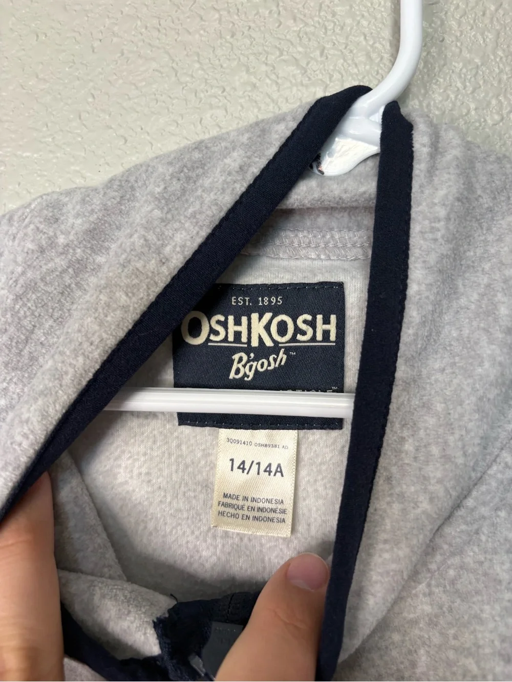 OshKosh B’gosh Boys Gray & Navy Quarter Zip Fleece Pullover Size 14